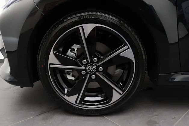 Toyota Yaris 1.5 VVT-i HSD Premium