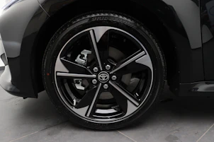 image du véhicule TOYOTA Yaris 1.5 VVT-i HSD Premium