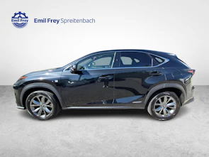 immagine del veicolo LEXUS NX 300h F-Sport / ab 3,99% Leasing bei Abschluss einer Protect Autoversicherung