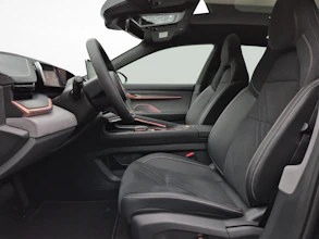 https://vehicle.imgix.net/4264332/37fccea0-491e-48cb-85c0-b46a895c8c08.jpg