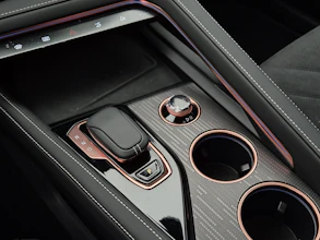 https://vehicle.imgix.net/4264332/9dfac068-2a4d-4f12-9ca3-2cb43103eb2f.jpg
