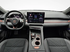 https://vehicle.imgix.net/4264332/f55fc43b-f0e2-4dfe-9621-cd826f1c5fd2.jpg