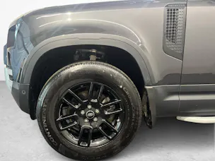 Land Rover Defender 90 3.0 D I6 SE