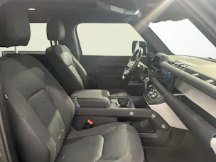 Land Rover Defender 90 3.0 D I6 SE