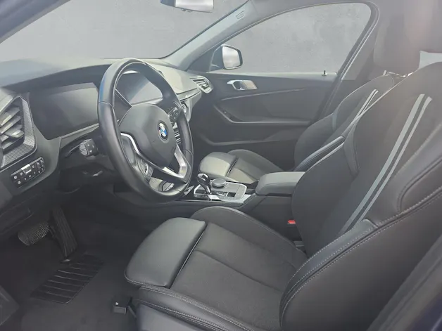 BMW 118i Sport Line Steptronic F40 (CH)