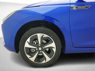 Suzuki Swift 1.2 Sakura Top Hybrid 4x4