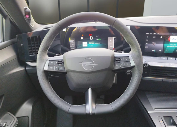 image du véhicule 10 image du véhicule 10