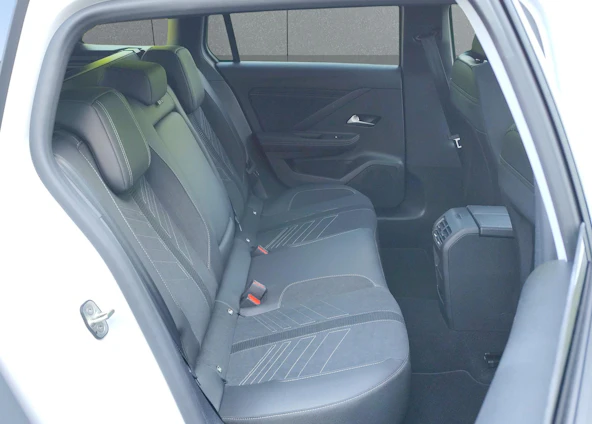 image du véhicule 12 image du véhicule 12