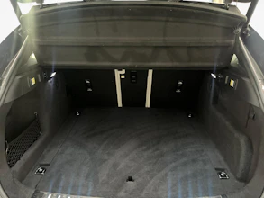 https://vehicle.imgix.net/4264499/0eb32266-7be8-48e5-aa09-d7980ef05aff.jpg