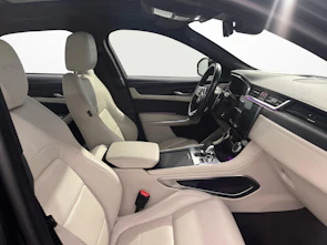 Fahrzeugbild JAGUAR F-Pace 3.0 D I6 R-Dynamic S AWD