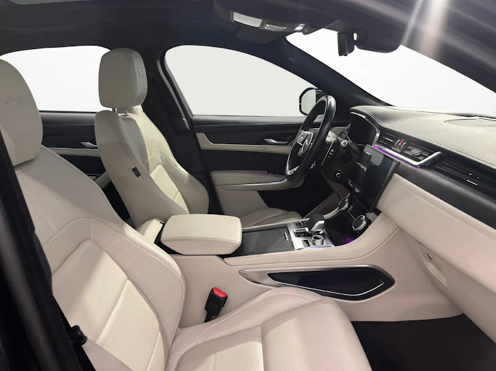 Fahrzeugbild JAGUAR F-PACE