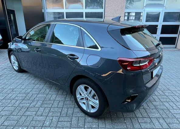 immagine del veicolo 5 immagine del veicolo 5