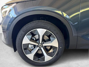 https://vehicle.imgix.net/4264560/0666230f-aa76-49d2-8039-c02fca160e2d.jpg