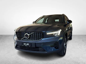 image du véhicule VOLVO XC40 2.0 B3 MH Plus Dark