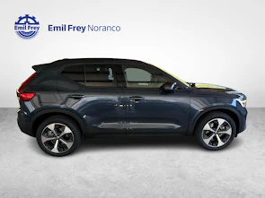 image du véhicule VOLVO XC40 2.0 B3 MH Plus Dark