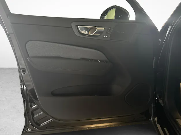 Volvo XC60 2.0 T6 TE Black Edition eAWD
