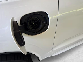 https://vehicle.imgix.net/4264603/8b60e6d3-92a3-4f74-9852-e4ec177959b0.jpg