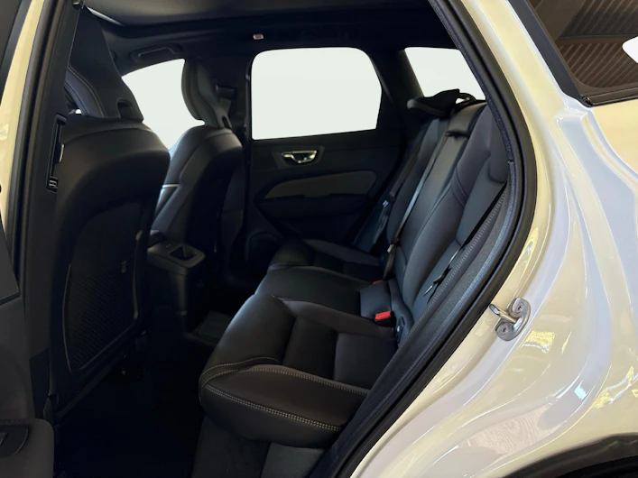 immagine del veicolo VOLVO XC60