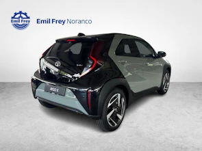 immagine del veicolo TOYOTA Aygo X 1.5 VVT-i HSD Style