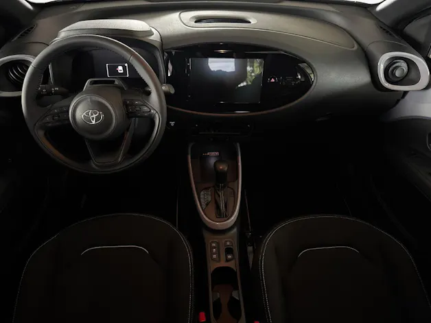 Toyota Aygo X 1.5 VVT-i HSD Trend