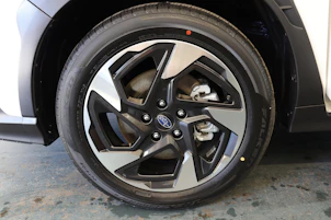 image du véhicule SUBARU Crosstrek 2.0i e-Boxer Swiss Plus