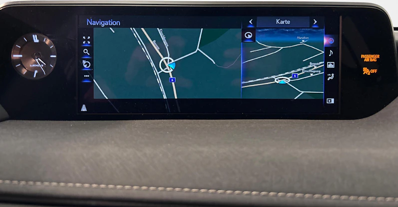 immagine del veicolo LEXUS UX