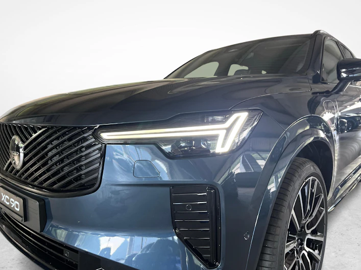 immagine del veicolo VOLVO XC90