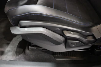 https://vehicle.imgix.net/4264682/0685d216-7dd6-4a42-9d94-bc879c4b3599.JPG