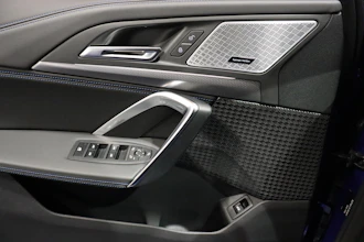 https://vehicle.imgix.net/4264682/c3c77a85-d4a3-472b-a62e-886fa3ba4ea2.JPG