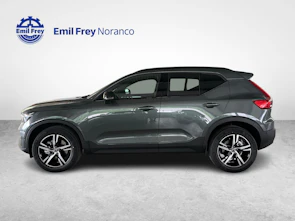 image du véhicule VOLVO XC40 2.0 B3 MH Plus Dark