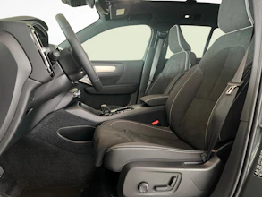 https://vehicle.imgix.net/4264686/3ef7bf94-1a09-4910-ba5c-774a88555aee.jpg