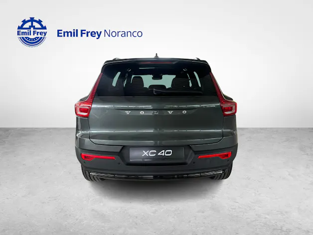 Volvo XC40 2.0 B3 MH Plus Dark