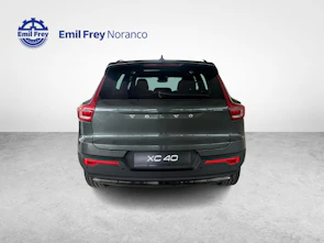 image du véhicule VOLVO XC40 2.0 B3 MH Plus Dark