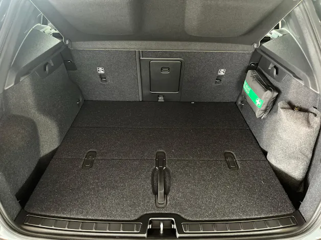 Volvo XC40 2.0 B3 MH Plus Dark