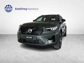 image du véhicule VOLVO XC40 2.0 B3 MH Plus Dark