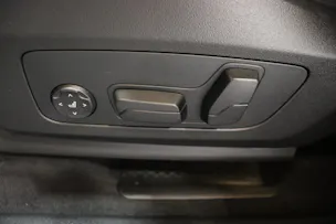 BMW X1 20d xDrive paddles