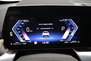 Fahrzeugbild BMW X1 20d xDrive paddles