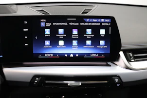 Fahrzeugbild BMW X1 20d xDrive paddles