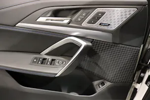 BMW X1 20d xDrive paddles