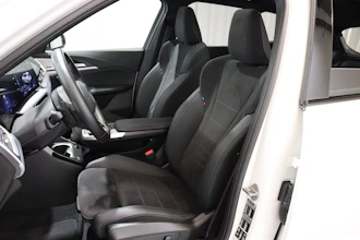 https://vehicle.imgix.net/4264723/e94324f6-19ce-4b87-9eed-3ed532180774.JPG