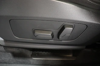 https://vehicle.imgix.net/4264742/6af82464-d32a-4fe3-8517-f3922ce514f4.JPG
