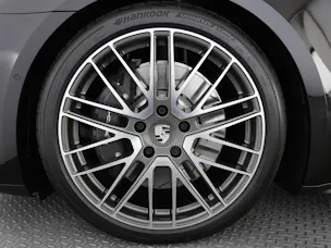 Porsche Panamera 4 E-Hybrid