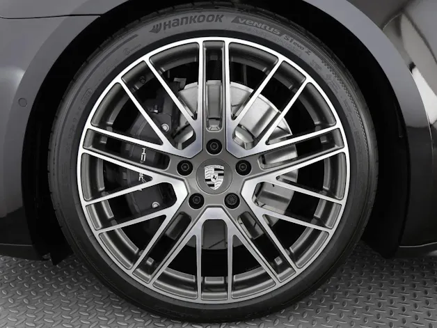 Porsche Panamera 4 E-Hybrid