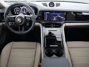 Porsche Panamera 4 E-Hybrid