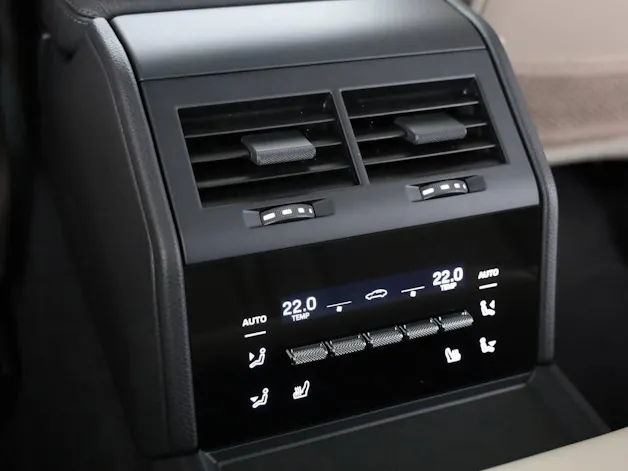Porsche Panamera 4 E-Hybrid