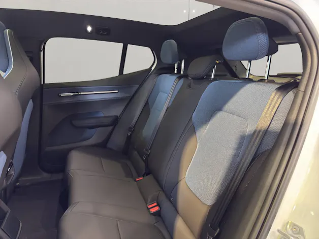 Volvo EX30 CC E60 Twin Performance AWD