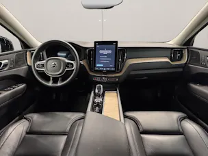 Volvo XC60 2.0 B5 MH Plus Dark AWD