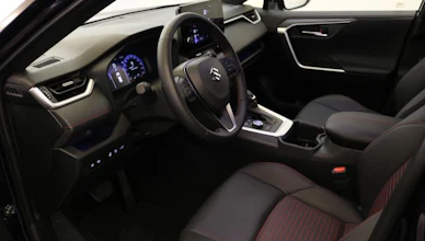 https://vehicle.imgix.net/4264860/c529af4b-bff9-4c71-a20d-c53aec3f0227.JPG