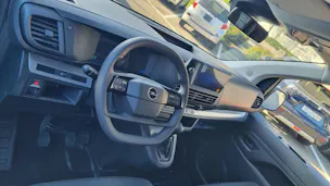 Opel Vivaro Cargo 2.2 D 150 S/S