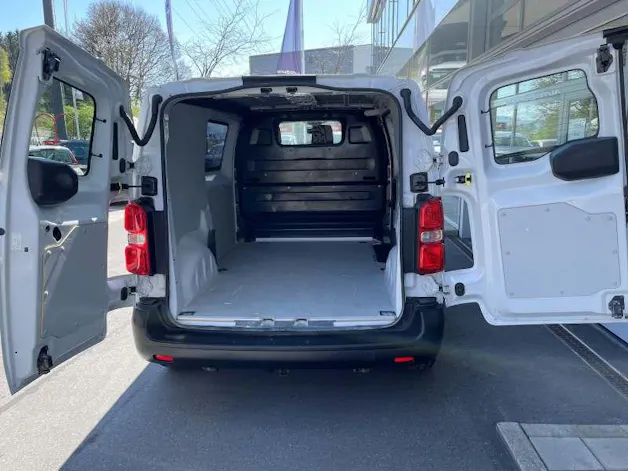 Opel Vivaro Cargo 2.7 t M 1.5 D 120 S/S
